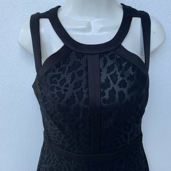 Guess Women's‎ Dress Size 4 Black Sleeveless Zip Up - Picture 3 of 5